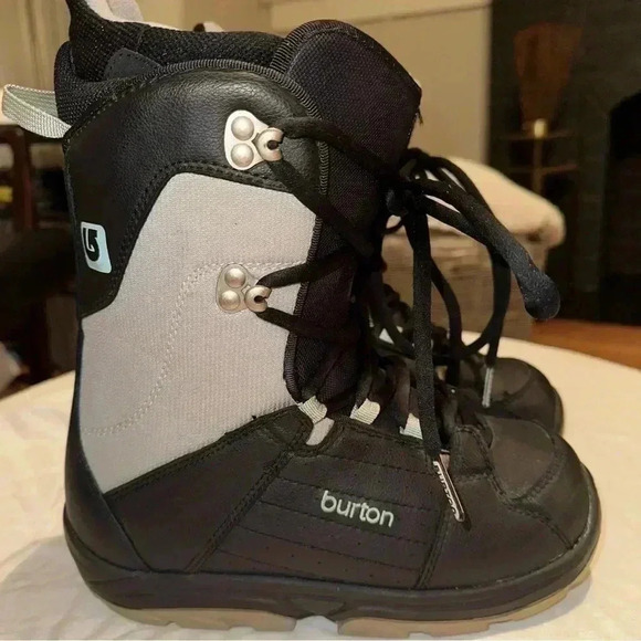 Burton Tribute Snowboarding Boots Size 6 - Picture 8 of 12